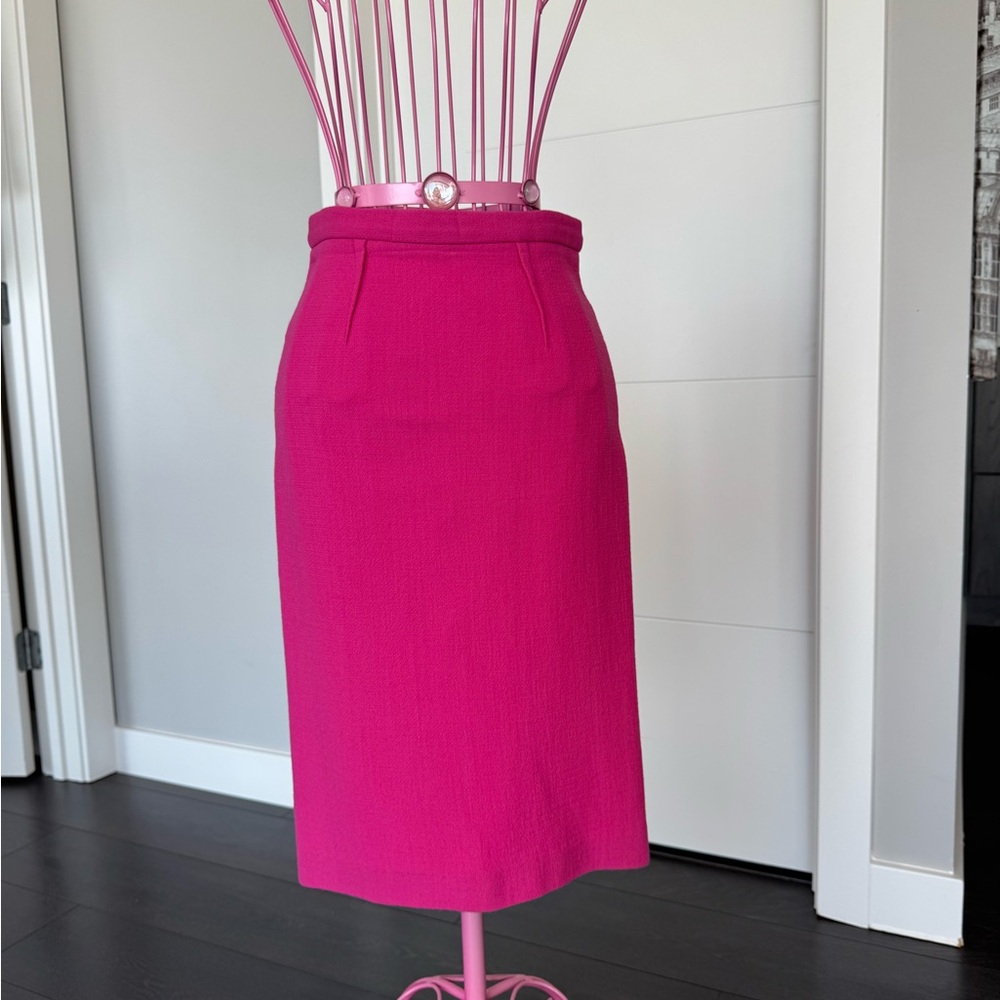 Elegant Pink Women's Skirt
